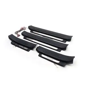 Listwy progowe podświetlane (czarne) Toyota Land Cruiser Prado 150 2009-2023 zdjęcia 3