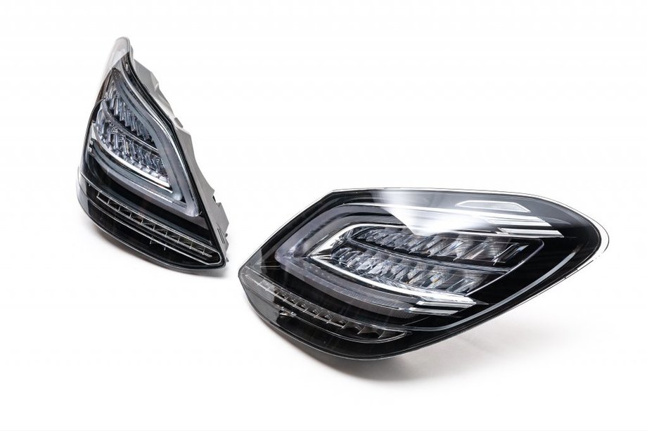 Mercedes C-class W205 2014-2021 Tylne Lampy BlackEdition V1 (2 szt.) Zdjęcia 4