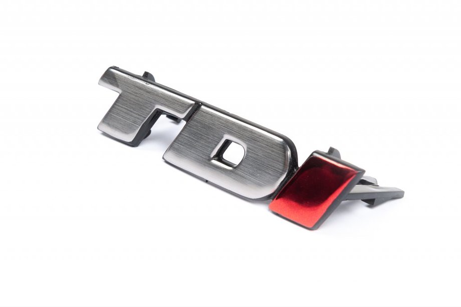Volkswagen T4 Caravelle/Multivan 1990–2003 Emblemat w grillu TDI Image