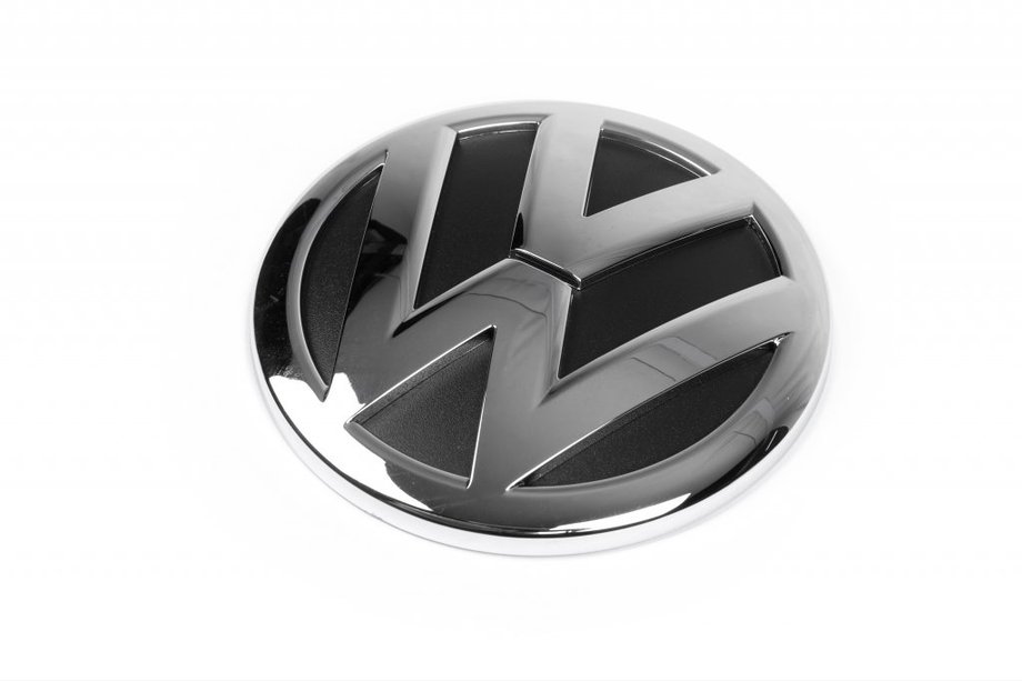 Volkswagen T5 2010-2015 Emblemat tylny (wzór oryginalny) Image