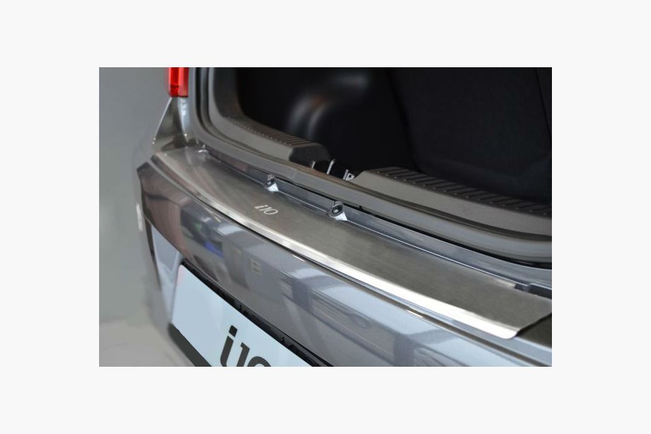 Hyundai I-10 2008-2013 Nakładka na tylny zderzak z rantem Natanika (stal nierdzewna) Image