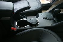 Hyundai IX-35 2010-2015 Pierścienie na uchwyt na kubek (stal nierdzewna) zdjęcia 1