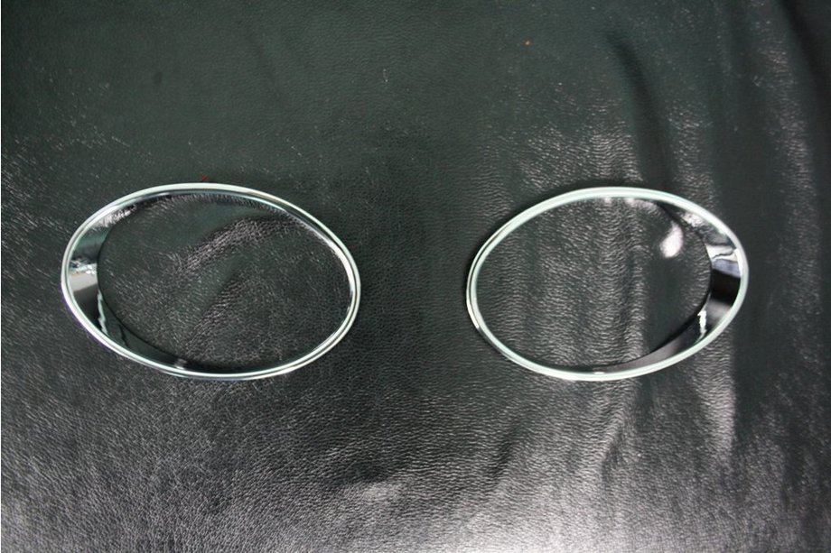 Hyundai Santa Fe 2 2006-2012 Chromowane nakładki na światła przeciwmgielne (2 szt., plastik) Image