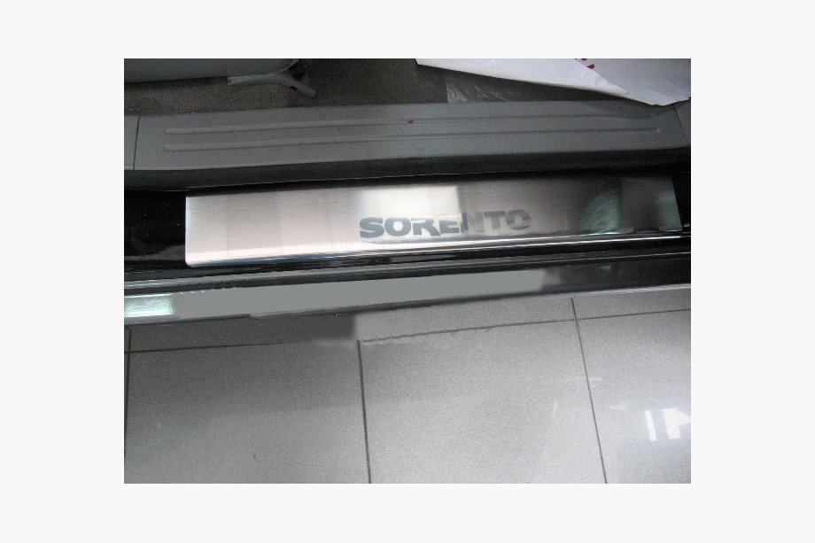 Kia Sorento II XM 2009-2014 Nakładki na Progi Natanko Premium (4 szt., Stal Nierdzewna) Image