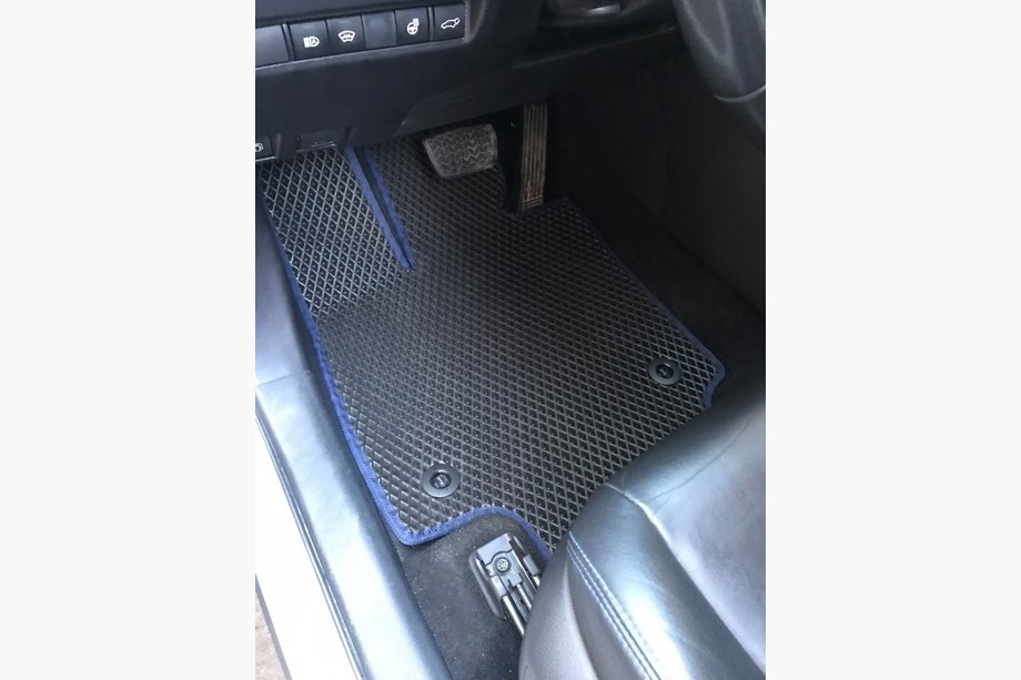 Toyota Rav 4 2019–2025 Dywaniki EVA Automatyczna Skrzynia Biegów (czarne) Image