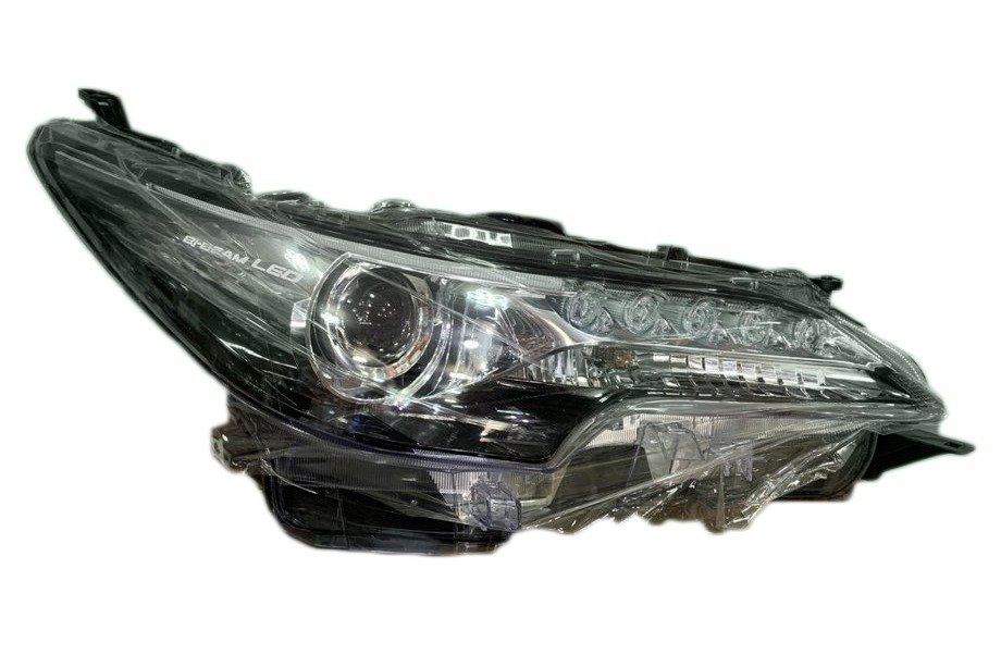 Toyota Fortuner 2015- Zestaw Reflektorów Przednich (2 szt) Image