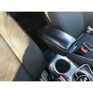 Podłokietnik Nissan Juke 2010-2019 zdjęcia 1