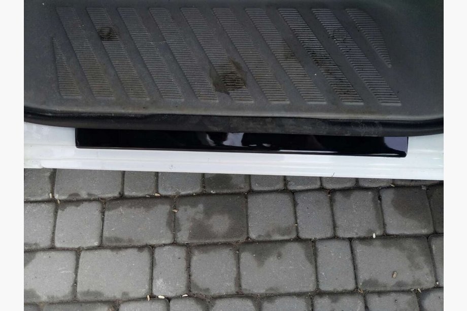 Mercedes Sprinter W901/902/903/904/905 1995–2006 Nakładki progowe DDU (2 szt) Matowe Zdjęcia 3