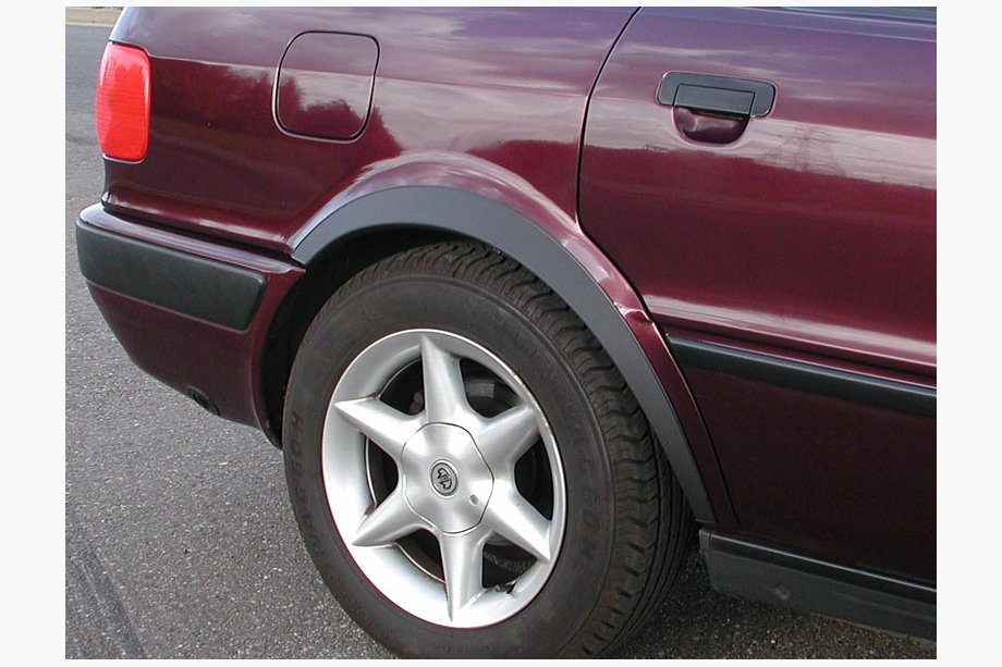 Audi 80/90 1987-1996 Poszerzenia nadkoli (1987-1991, 4 szt., czarne) Zdjęcia 1