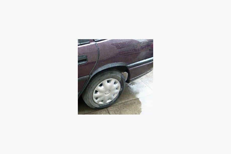 Opel Vectra A 1987-1995 Nakładki na nadkola (4 szt, czarne) Image