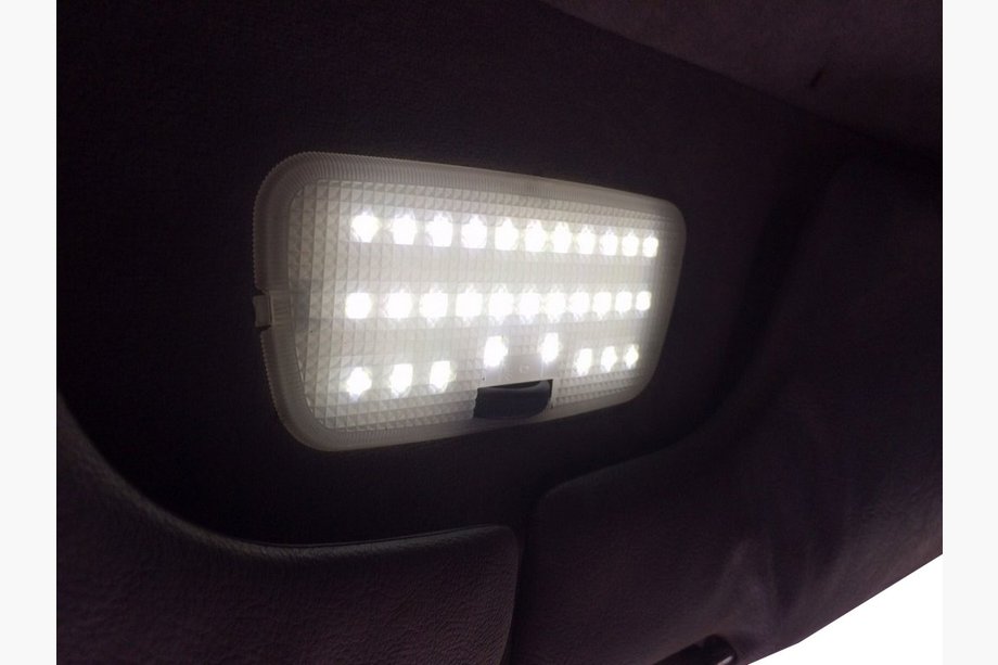 Volkswagen LT 1995-2006 Nowość! Dodatkowa lampa wewnętrzna Image