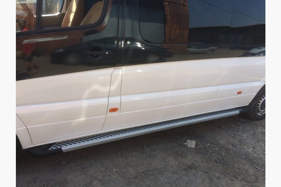 Mercedes Sprinter W907/W910 2018- Progi Boczné King (2 szt, Aluminium) Średni Rozstaw Osi Zdjęcia 3