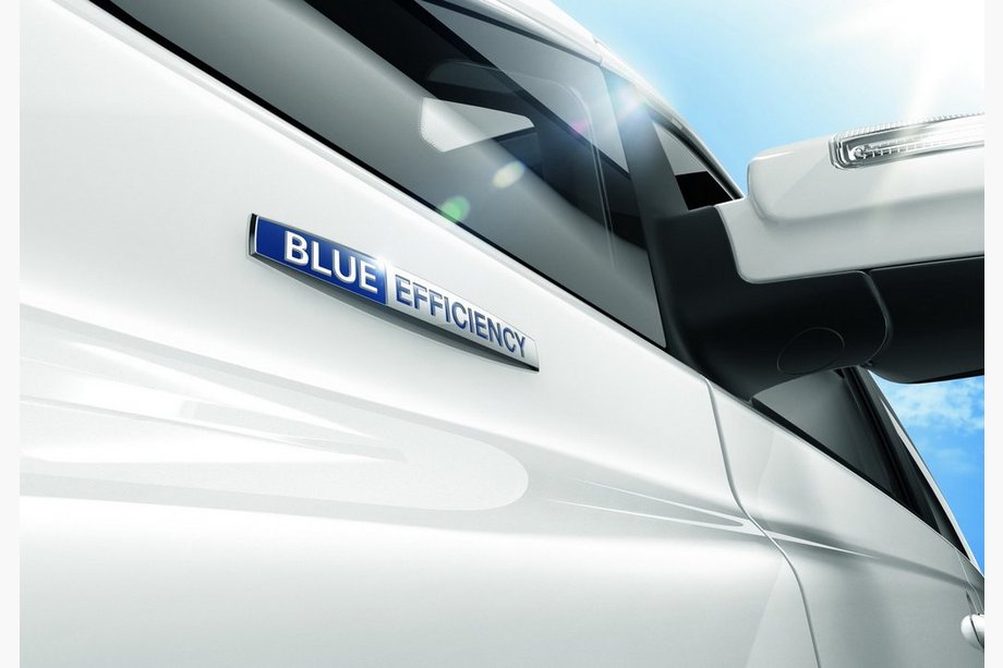 Mercedes GLA X156 2014-2019 Emblemat Blue Efficiency Image