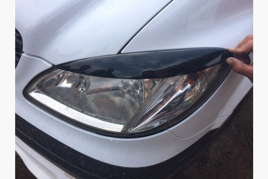 Mercedes Vito W639 2004-2014 Brewki na reflektory proste (2004-2010, 2 szt, plastik) Połysk Image