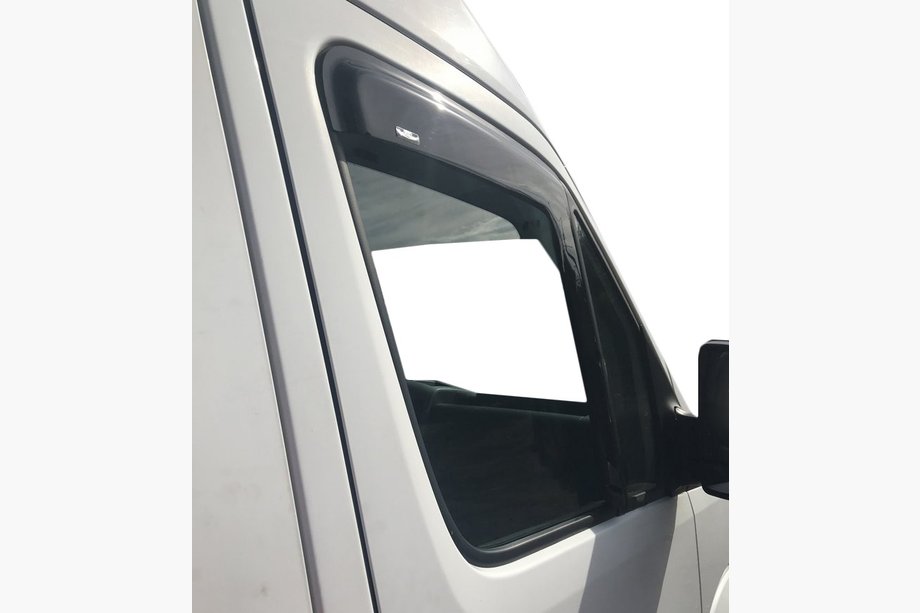 Mercedes Sprinter W906 2006–2018 Przyklejane owiewki (2 szt, HIC) Zdjęcia 12
