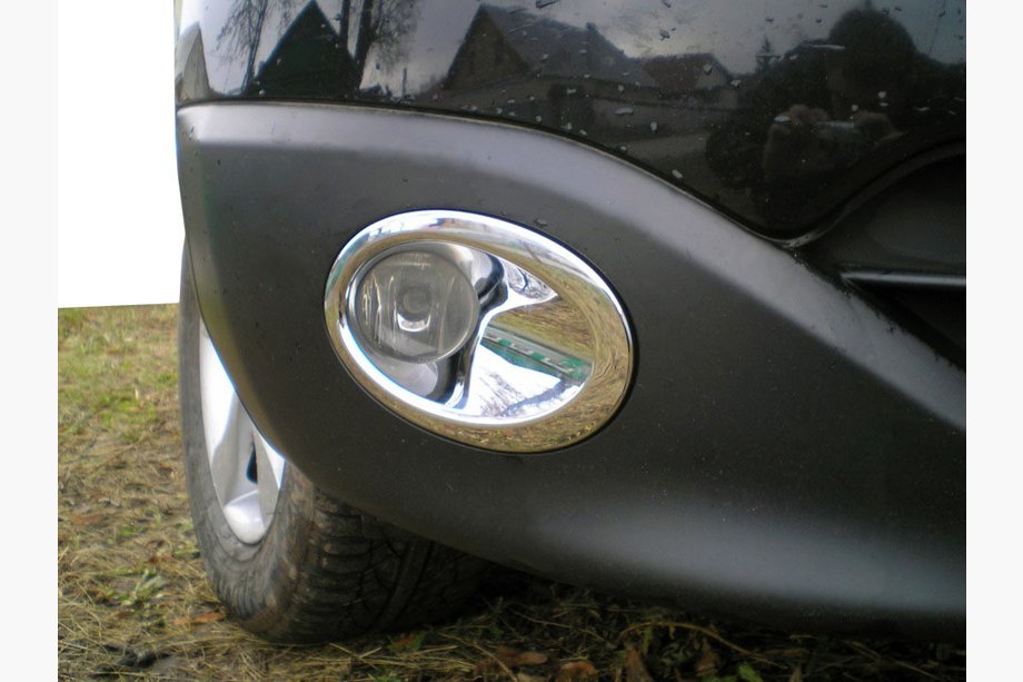 Nissan Qashqai 2007-2010 Chromowane nakładki na światła przeciwmgielne z wgłębieniem (2 szt, plastik) Image