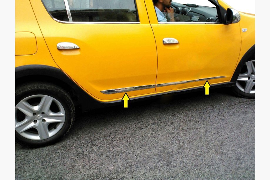 Dacia Sandero 2013-2020 Listwy Drzwiowe Stal Nierdzewna (4 szt) Image