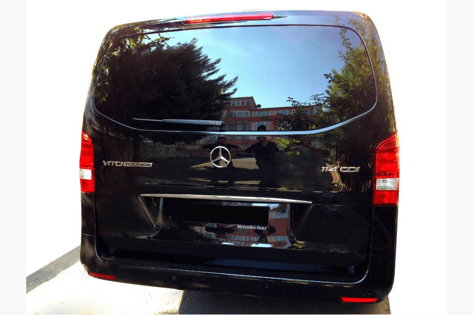 Mercedes Vito/V-class W447 2014- Wąska listwa ze stali nierdzewnej nad tablicą rejestracyjną Image