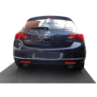 Nakładka ochronna na tylny zderzak ze stali nierdzewnej Opel Astra J 2009-2015