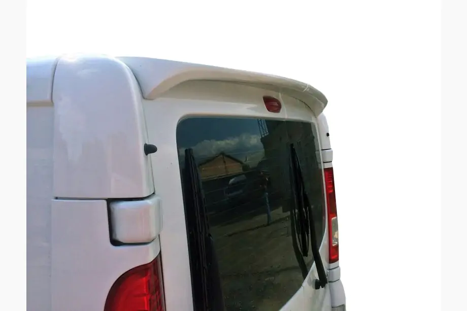 Renault Trafic 2001–2015 Spojler klapy tylnej Anatomik (zagruntowany do lakierowania) Image