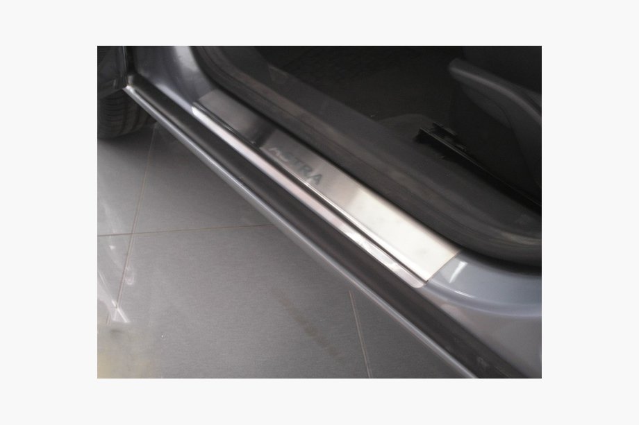 Opel Astra H 2004-2013 Nakładki na Progi Nataniko (4 szt., Stal Nierdzewna) Premium - Taśma 3M, 0.8 mm Image