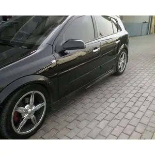 Progi Boczne HB (zagruntowane do malowania) Opel Astra H 2004-2013 zdjęcia 1