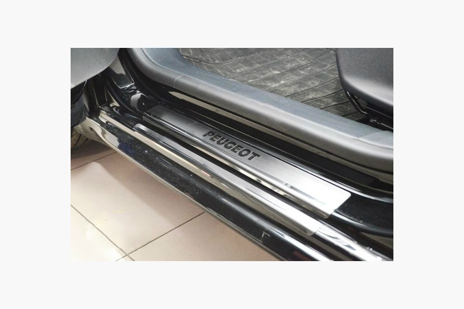 Peugeot 208 2012-2019 Nakładki na Progi Nataniko (8 szt., Stal Nierdzewna) Image
