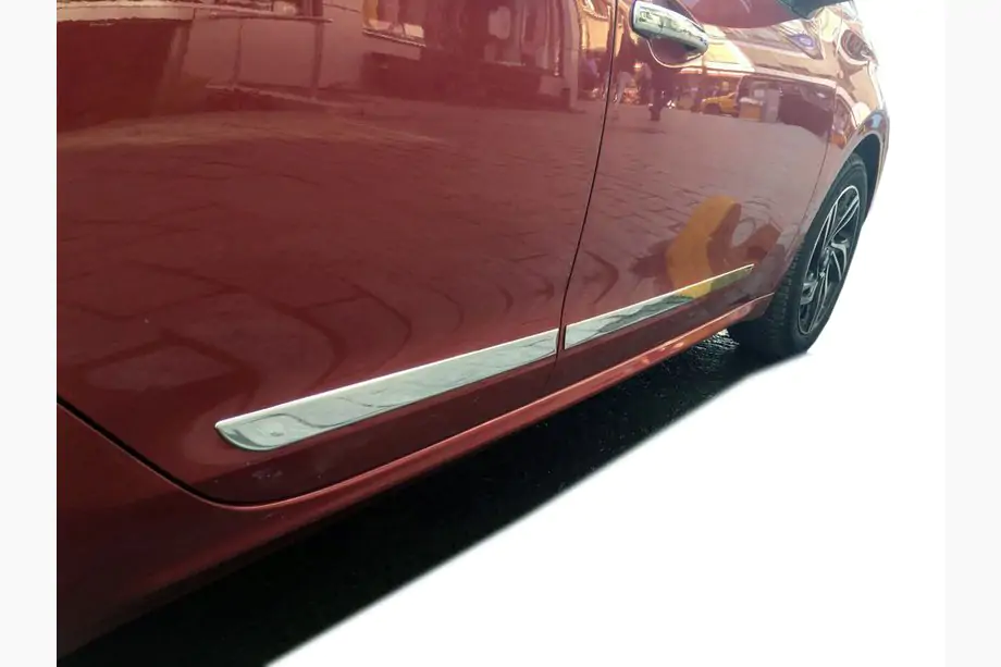 Peugeot 208 2012-2019 Listwy drzwiowe (4 szt, stal nierdzewna) Zdjęcia 1