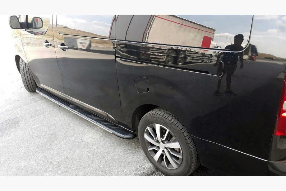 Opel Vivaro 2019- Progi Boczne Bosphore Yeni (2 szt, Aluminium) Image