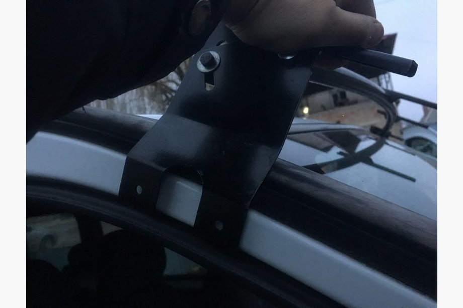 Renault Trafic 2001–2015 Daszek na przednia szybe (czarny polysk, 5mm) Zdjęcia 3