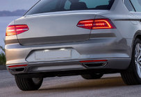 Volkswagen Passat B8 2015-2023 WYPRZEDAŻ! Nakładka na tylny zderzak ze stali nierdzewnej (SD, 3szt.) zdjęcia 1