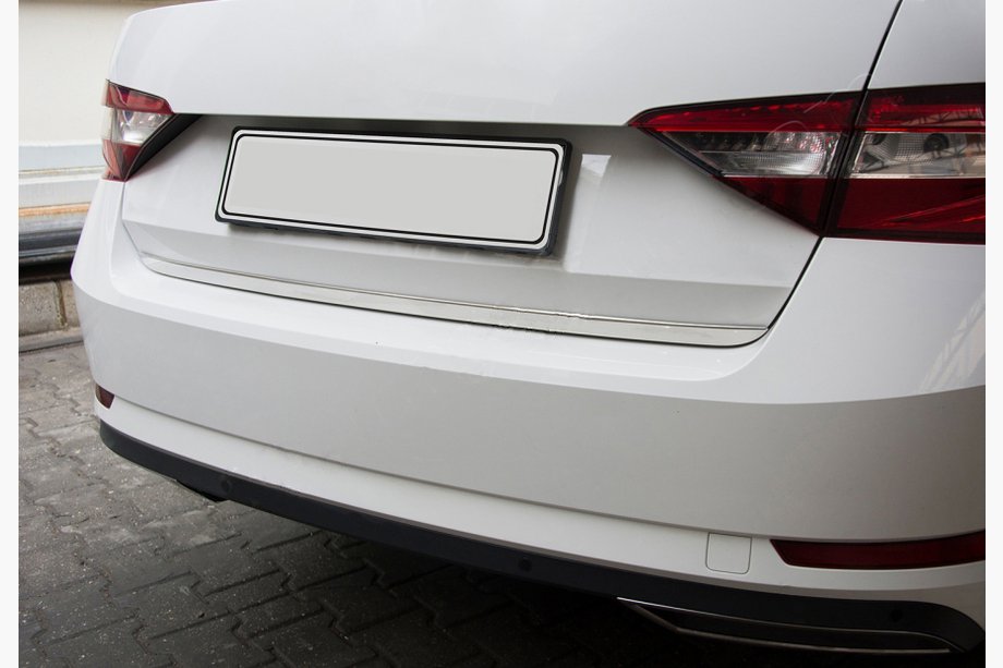 Skoda Superb 2015-2024 Listwa bagażnika (SD, stal nierdzewna) Image