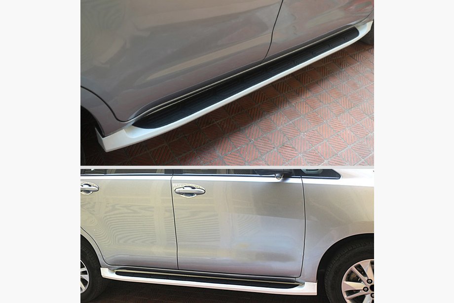 Toyota Innova 2015- Progi boczne (2 szt.) Image