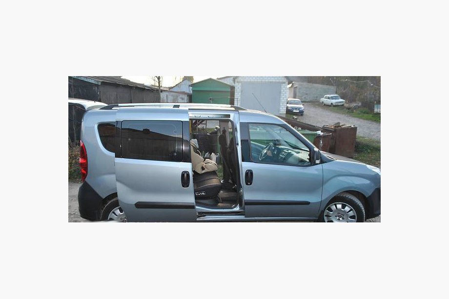 Fiat Doblo II 2010-2022 Relingi Dachowe Chromowane Standard, plastikowe stopki Zdjęcia 7