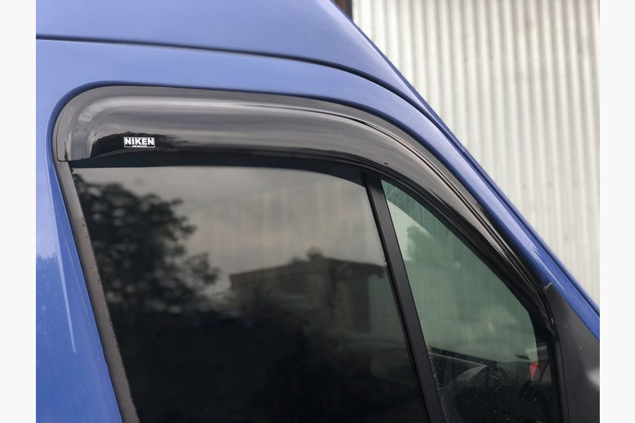 Renault Master 2011-2023 Deflektory Okien (2 szt, Niken) Image