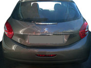 Peugeot 208 2012-2019 Listwa chromowana nad tablicą rejestracyjną Tit-designs (stal nierdzewna) zdjęcia 1