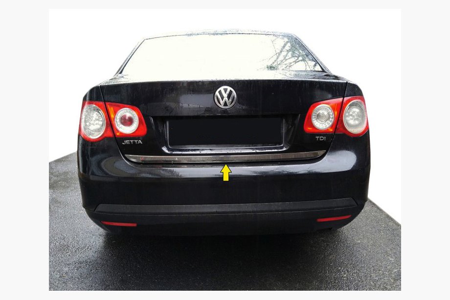Volkswagen Jetta 2006-2011 Listwa bagażnika stal nierdzewna Carmos - Turecka Stal Nierdzewna Image