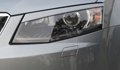 Skoda Octavia III A7 2013-2019 NOWOŚĆ !!! Brewki na reflektory (2 szt., do malowania) zdjęcia 1