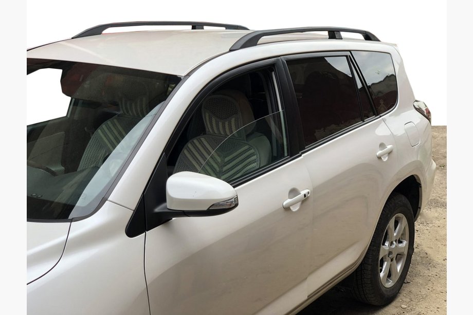 Toyota Rav 4 2006-2013 Relingi Dachowe Czarne Tureckie Image