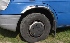 Volkswagen LT 1995-2006 Listwy na nadkola ze stali nierdzewnej (4 szt.) zdjęcia 1