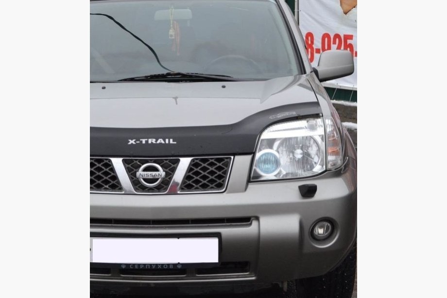 Nissan X-trail T30 2002-2007 Deflektor maski (VIP) Image