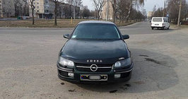 Opel Omega B 1994-2003 Deflektor maski (1993-1999, VIP) zdjęcia 1