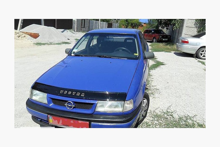 Opel Vectra A 1987-1995 Deflektor maski (VIP) Image