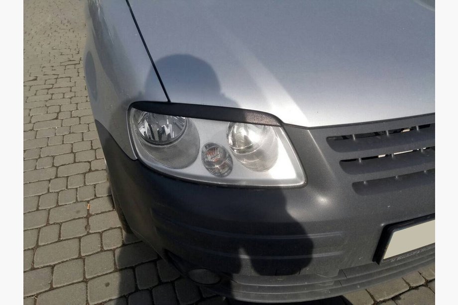 Volkswagen Caddy 2004-2010 Brewki na reflektory (czarne) Zdjęcia 5