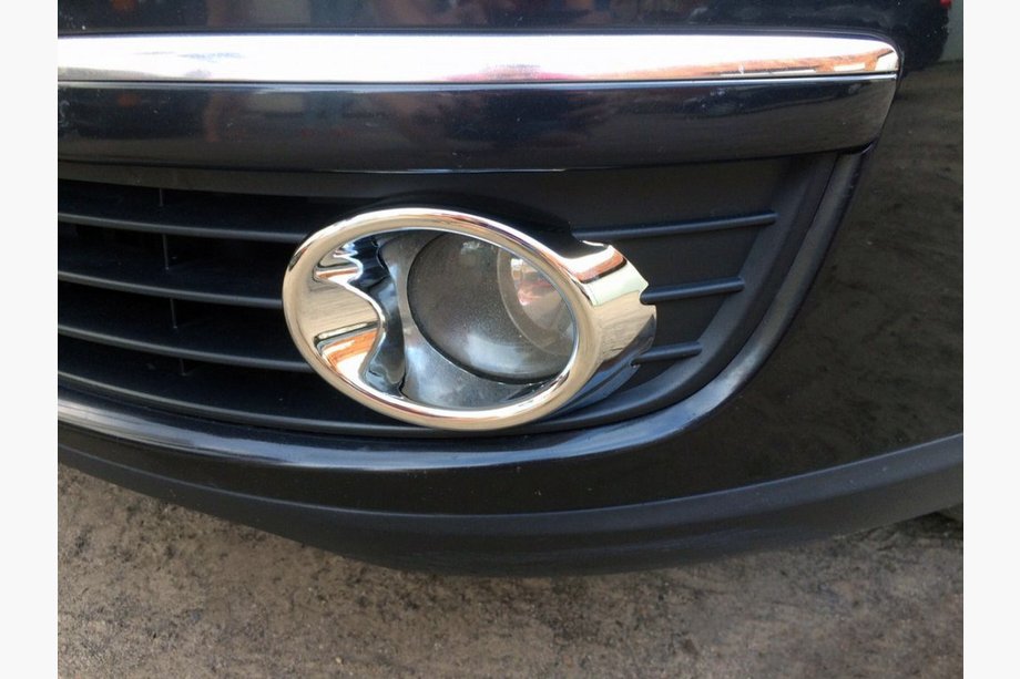 Volkswagen Jetta 2006-2011 Nakładki na światła przeciwmgielne (2 szt, plastik) Image