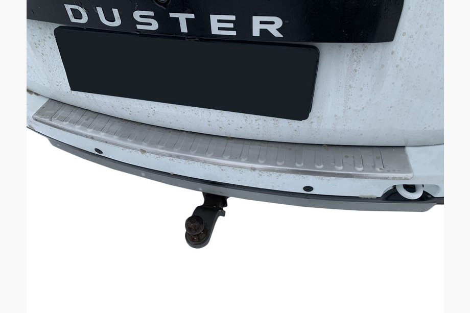 Renault Duster 2008–2017 WYPRZEDAŻ! Nakładka na tylny zderzak Carmos z rantem (stal nierdzewna) Image
