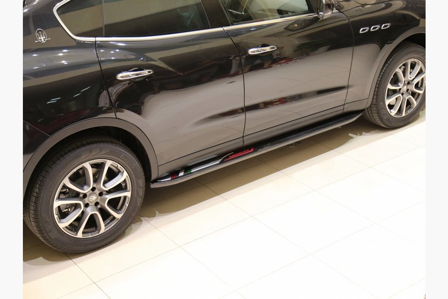 Maserati Levante 2016- Progi Boczné OEM-V2 (2 szt.) Image