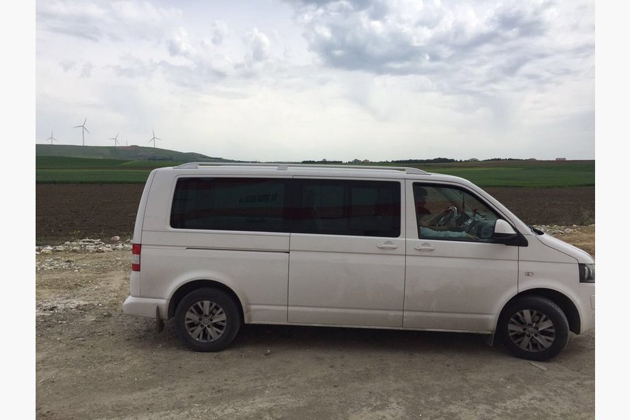 Volkswagen T5 Multivan 2003–2010 Relingi dachowe Skyport (białe) Zdjęcia 9