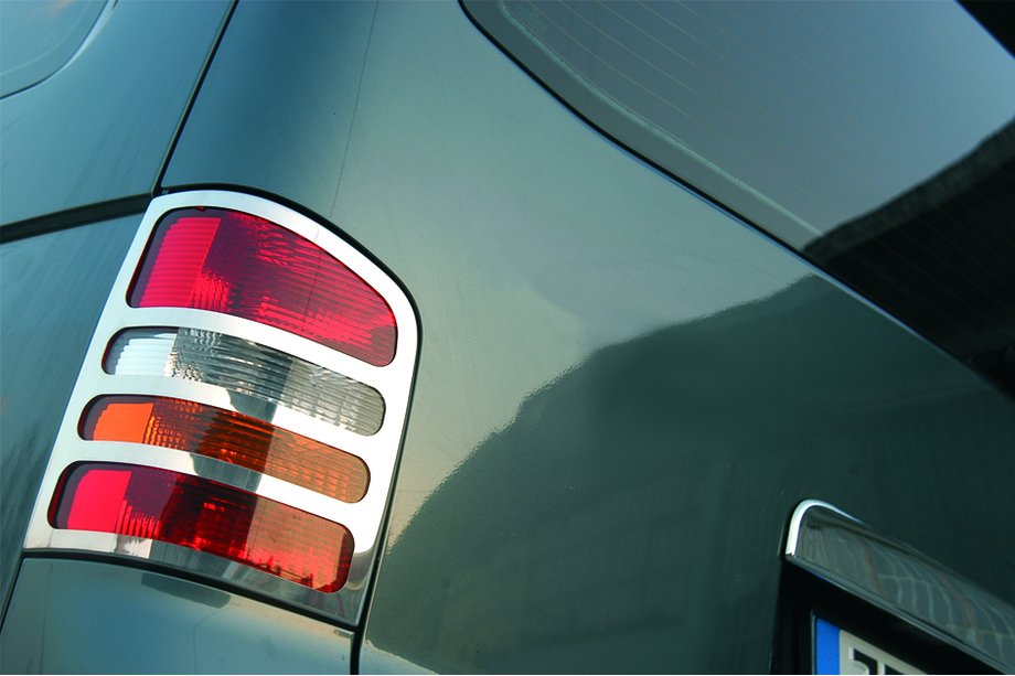 Volkswagen T5 Caravelle 2004-2010 Chromowane Nakładki na Tylne Lampy (Carmos, 2 szt, Stal Nierdzewna) 2 Drzwi, OmsaLine - Włoska Stal Nierdzewna Zdjęcia 7