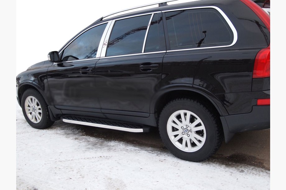 Volvo XC90 2002-2014 Progi Boczné BlackLine (2 szt., Aluminium) Image